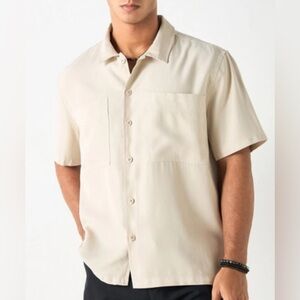 Gap cream and tan short sleeve button up shirt size L
